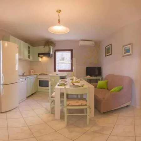 Jukica - Three Bedroom With Sea View Apartamento
